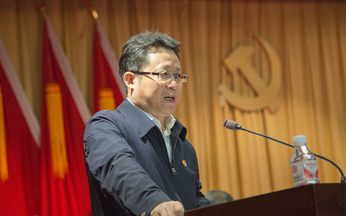宜化集團召開2019年慶?！拔逡弧眹H勞動節(jié)暨表彰大會(圖12)