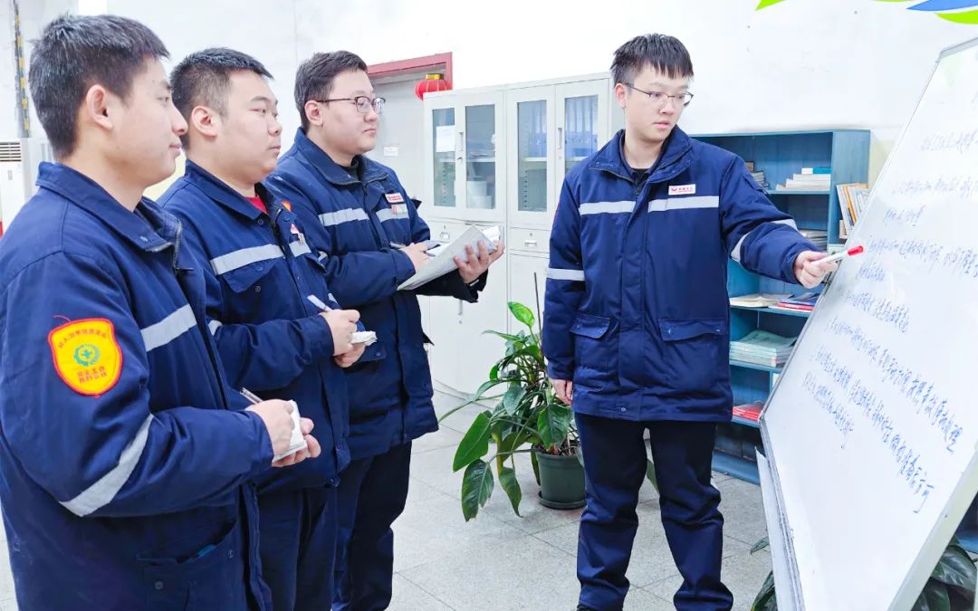 新疆宜化熱電分廠發(fā)電三班：夯實班組基礎(chǔ)，推進自主管理(圖3)