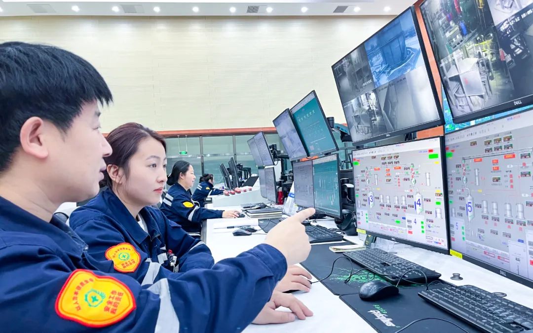新疆宜化乙炔車間運(yùn)行一班：立足崗位強(qiáng)技能，凝心聚力創(chuàng)佳績(圖4)